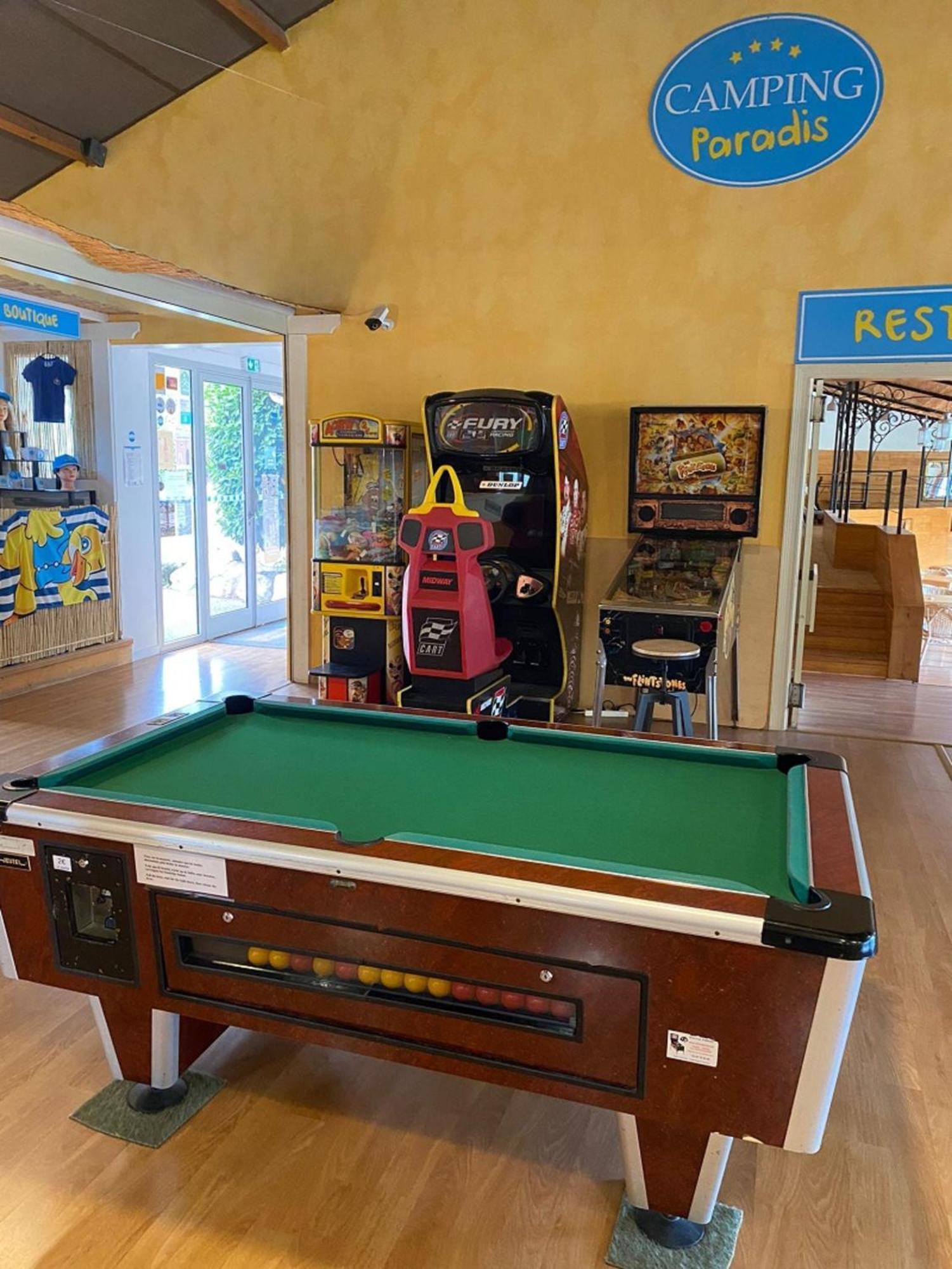 Camping Paradis Marmotel Saint-Geniez-dʼOlt Zewnętrze zdjęcie